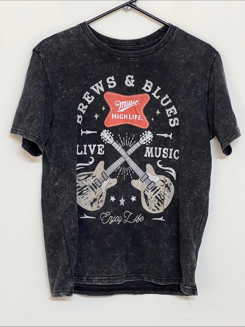 🌞 Miller High Life Brews & Blues Graphic Tee - Black with Red Accent unisex M